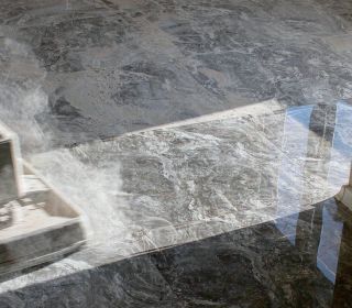 石材结晶处理工艺流程解析：提升地面光泽度的专业方法